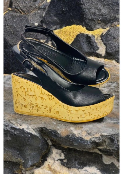 Kadın Mantara Siyah Cilt 10 cm Dolgu Topuklu Mantar Taban Önü Arkası Acık Ayakkabı modelleri