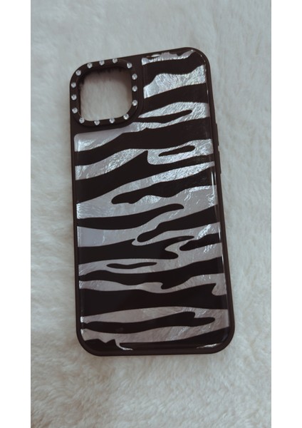 Iphone 13/14 Uyumlu Kamera Çevresi Taşlı Parlak Zebra Desen Sert Slikon Telefon Kılıfı fiyatları