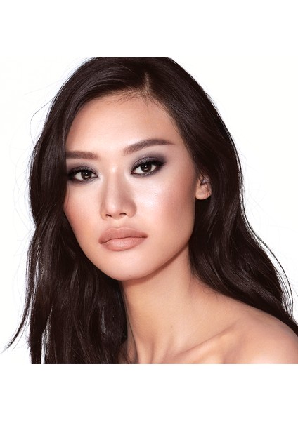 The Rock Chic Makeup Kit fırsatları