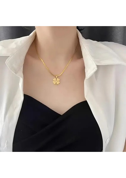 Gold Renk 316 L Çelik Yonca Model Takı Seti