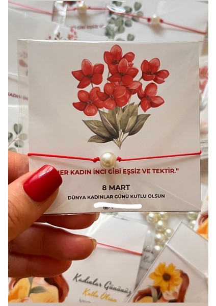 8 Mart Dünya Kadınlar Günü Kart ve Bileklik Şans Bileklikleri 6 Adet