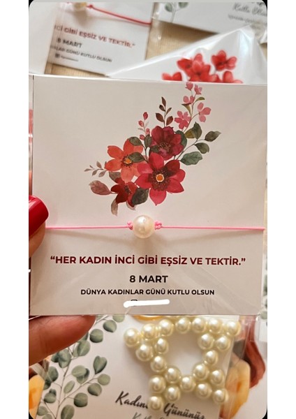 8 Mart Dünya Kadınlar Günü Kart ve Bileklik Şans Bileklikleri 6 Adet fiyatları