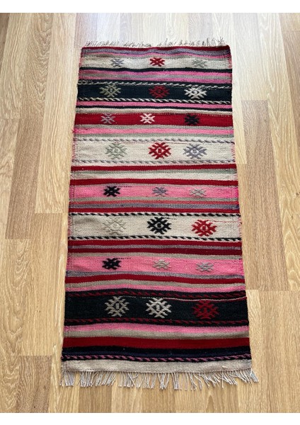60 x 122 cm Pembe Pıtrak Desenli Vintage Kilim, El Dokuma Pembe Dekoratif Koridor Kilimi, Bohem Tarzı Küçük Yolluk