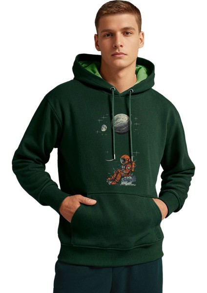 Kayada Oturan Astronot Tasarım Kapşonlu Sweatshirt modelleri