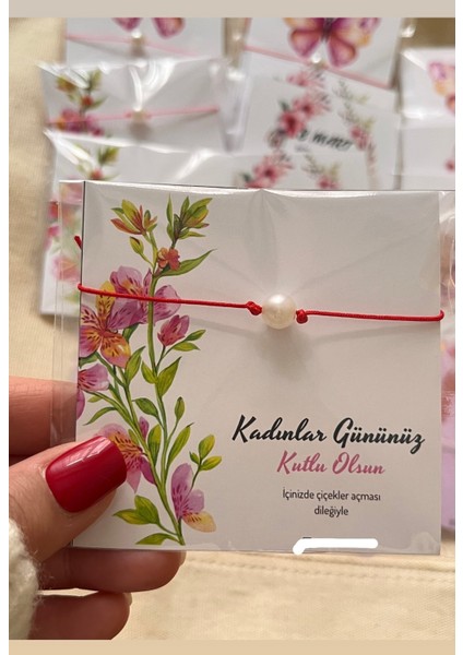 8 Mart Dünya Kadınlar Günü Kart ve Bileklik Şans Bileklikleri 6 Adet