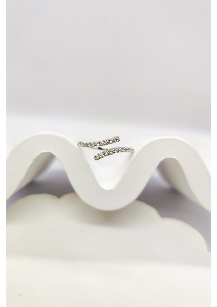 Zirkon Taşlı Sarmal Ayarlanabilir Yüzük modelleri