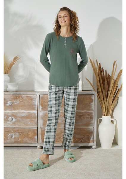15179 Kadın Nakışlı Pijama Takım modelleri