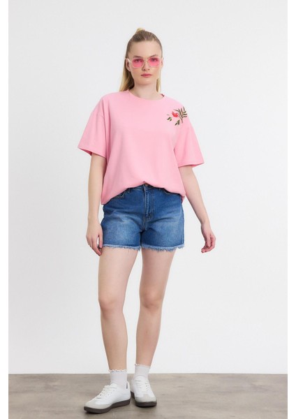 2150-21 Çiçek Nakışlı Tişört Pembe modelleri