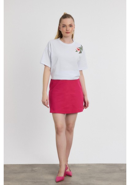 2150-21 Çiçek Nakışlı Tişört Beyaz