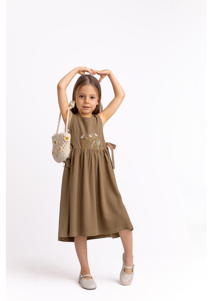 Önü Nakışlı Yandan Bağlamalı Keten Elbise Caramel