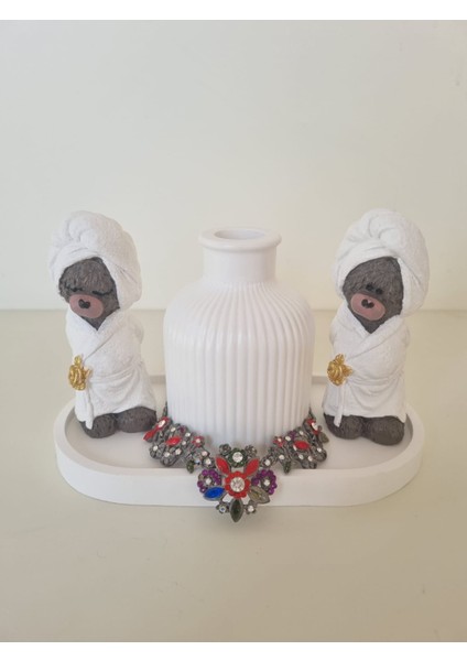 Sevimli Ayıcıklı Minimalist Dekoratif Beyaz Set-Oval Tepsi Vazo ve Sevimli Ayıcıklar