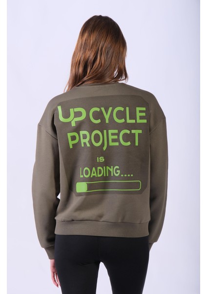 Regular Fit Arka Baskı Detaylı Sweatshirt indirimleri