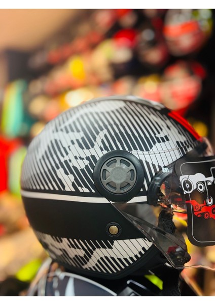 612 Universe Yarım Açık Güneş Vizörlü Motosiklet Kaskı (Gri-Siyah) fırsatları