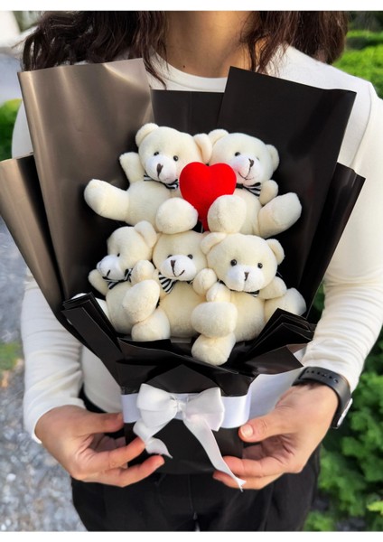 Peluş Buket Ayıcık Buketi Kalpli Sevgiliye Kız Arkadaşa Anneye Ablaya Kardeşe Dogumgunu Yıl Dönümü modelleri