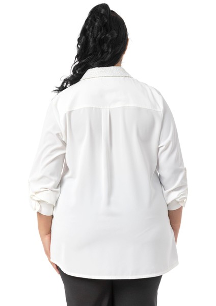 Büyük Beden Yakası ve Önü Pul Payetli Fermuarlı Katlamalı Kollu Beyaz Gömlek modelleri