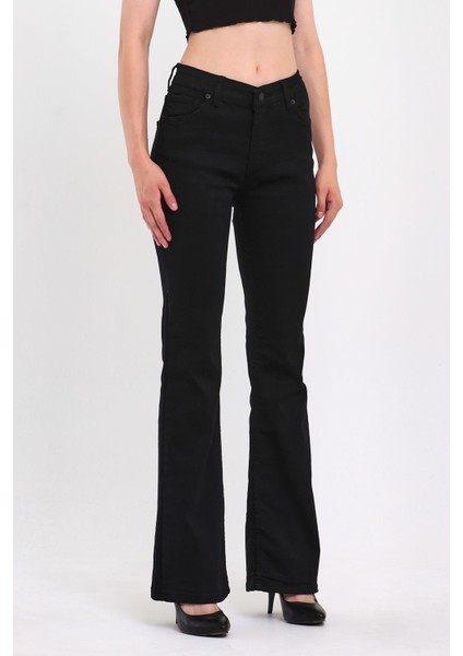 Kadın Ispanyol Paça Düz Renk Jeans modelleri