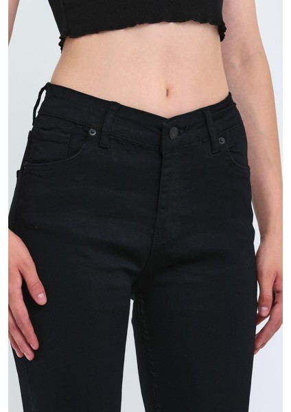 Kadın Ispanyol Paça Düz Renk Jeans fırsatları