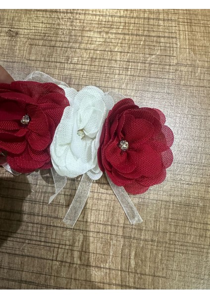 Kırmızı Beyaz Çiçekli Taşlı Broş Yaka Iğnesi Giyim Aksesuarı 11x5 cm fiyatları