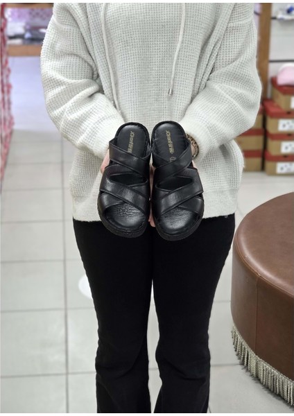 2120 Ultra Hafif Esnek Tabanlı Hakiki Deri Tam Anatomik Kadın Terlik - NKT02120-SIYAH-36
