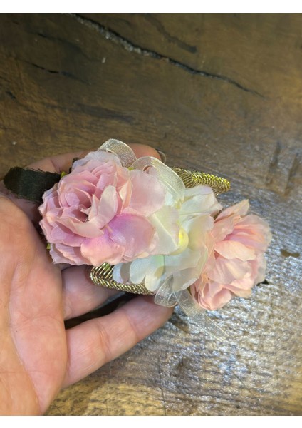 Açık Bembe Çiçekli Tasarım Broş Yaka Iğnesi Giyim Aksesuarı 12x6 cm fiyatları