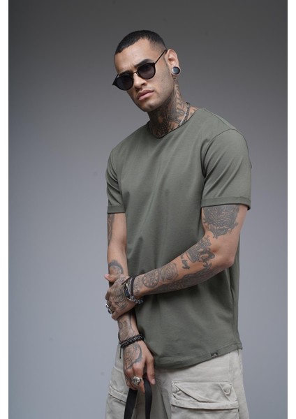 Pis Yaka Kolu Katlamalı Regular Kalıp Düz Basic Erkek Tişört fiyatları