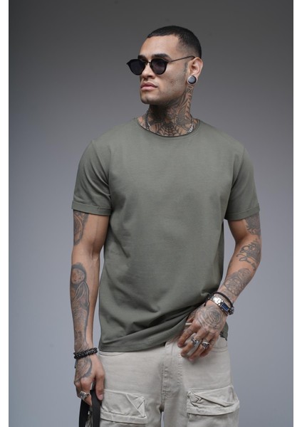 Pis Yaka Kolu Katlamalı Regular Kalıp Düz Basic Erkek Tişört