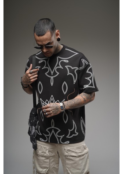 Bisiklet Yaka Desenli Oversize Kalıp Unisex Tişört