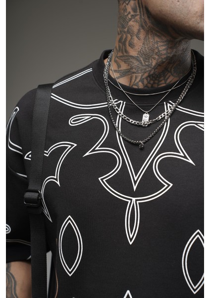 Bisiklet Yaka Desenli Oversize Kalıp Unisex Tişört