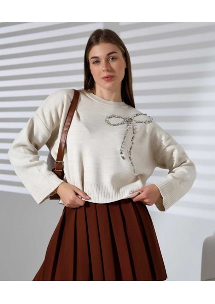 Fiyonk Taş Detaylı Lacivert Sweatshirt - Şıklığın Yansıması fiyatları