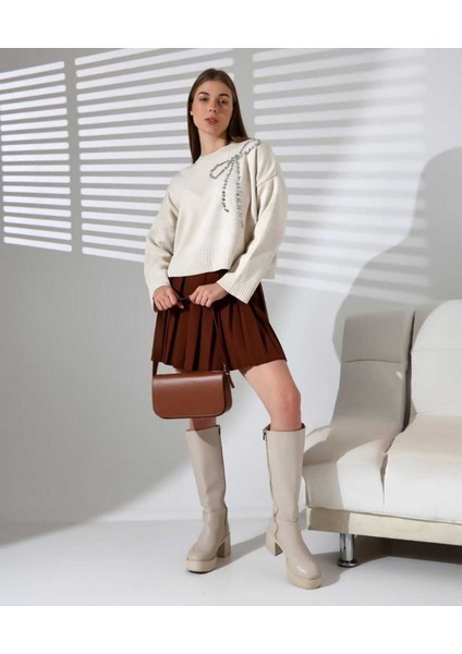 Fiyonk Taş Detaylı Lacivert Sweatshirt - Şıklığın Yansıması modelleri
