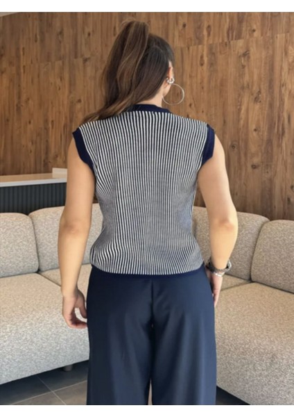Massi Bisiklet Yaka Çizgili Triko Süveter Yelek