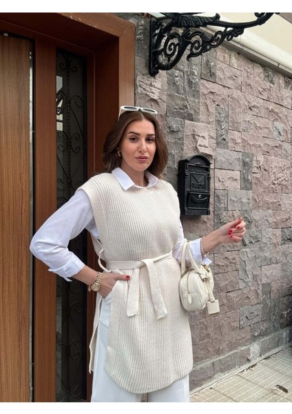 Şıklığın Anahtarı: Kuşak Detaylı Süveter fiyatları