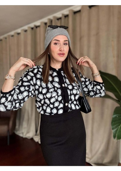 Leopar Desenli Şıklık: Siyah Triko Hırka