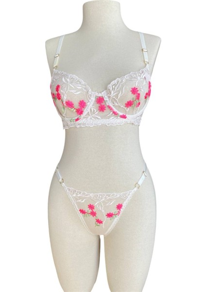 Dantelli Balenli Brode Takım Kırmızı Çiçek Desenli