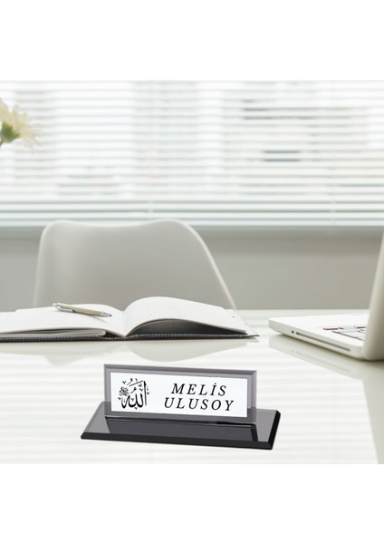 Allah Yazılı Kişiye Özel Kristal Masa Isimliği modelleri