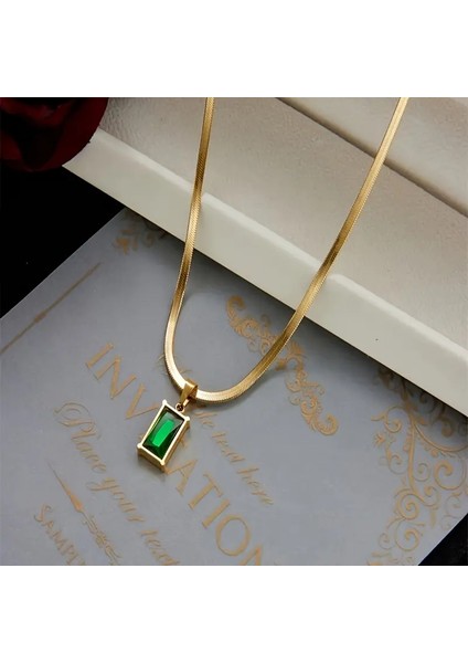 Yeşil Kolye Ucu ve Italyan Zincir Tasarımı ile Gold Renk Huzur ve Umudun Temsilcisi Yeşil Zirkon Taşlı Takı Seti fiyatları