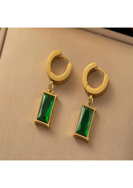 Yeşil Kolye Ucu ve Italyan Zincir Tasarımı ile Gold Renk Huzur ve Umudun Temsilcisi Yeşil Zirkon Taşlı Takı Seti fırsatları