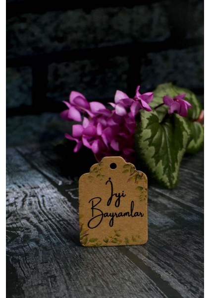 Bayram Etiketi - Iyi Bayramlar Baskılı - 50 Adet Yaprak Baskılı Kraft Bayram Etiketi (4.5 x 6 Cm)