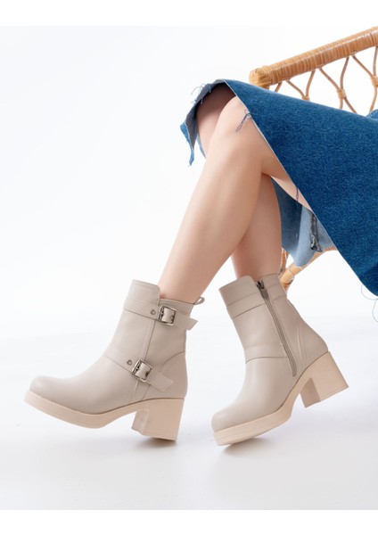 5109-3027 Bej Topuklu Fermuarlı Günlük Kadın Bot