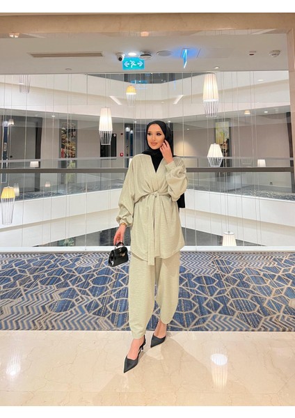 Yarasa Kollu Şalvar Pantolonlu Takım