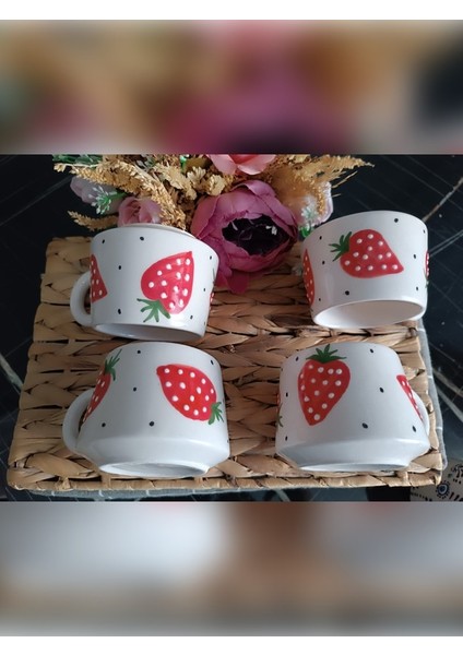 Hediyelik El Işlemeli Çilek Desenli Kahve ve Çay Seti 4'lü