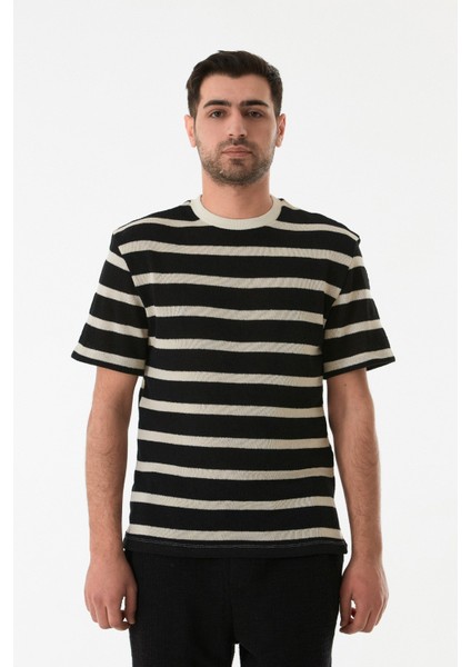 Çizgili Ajurlu Bisiklet Yaka Triko Tişört indirimleri