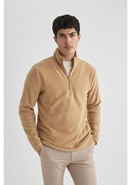 Regular Fit Yarım Fermuarlı Sweatshirt