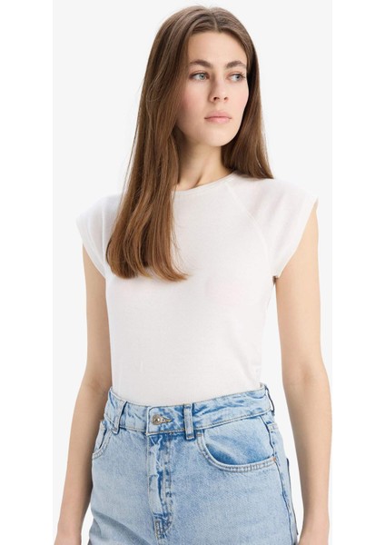 Slim Fit Dar Kesim Bisiklet Yaka Basic Düz Ribana Kısa Kollu Tişört C7334AX25SP fırsatları