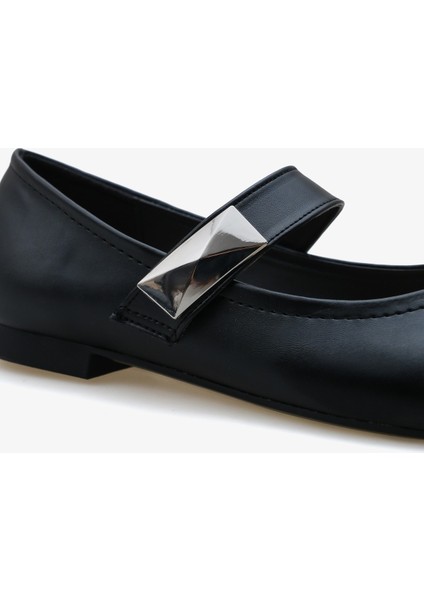 Yuka Inna Kadın Aksesuarlı Babet modelleri