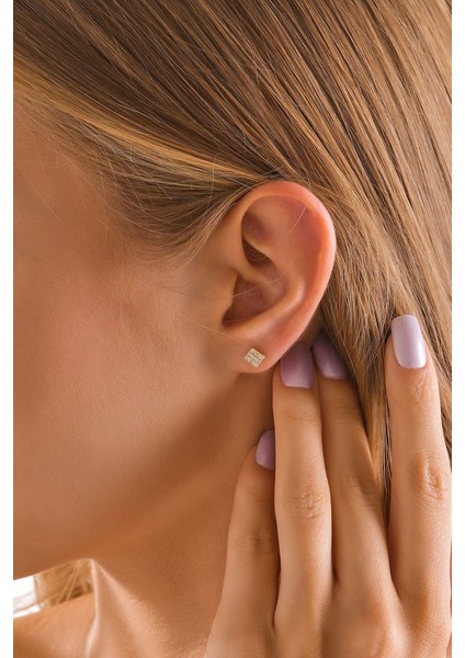 14 Ayar Altın Tragus Küpe Kare Taşlı Vidalı