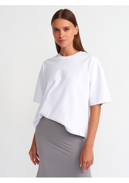 Kadın Oversize Kısa Kollu Pamuklu Beyaz T-Shirt - 31017