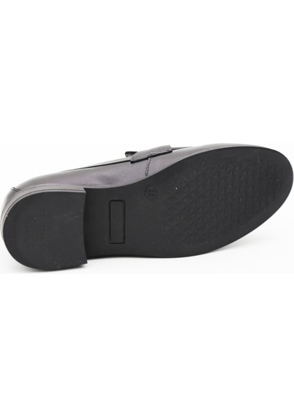 2455212Y Kadın Deri Ayakkabı modelleri