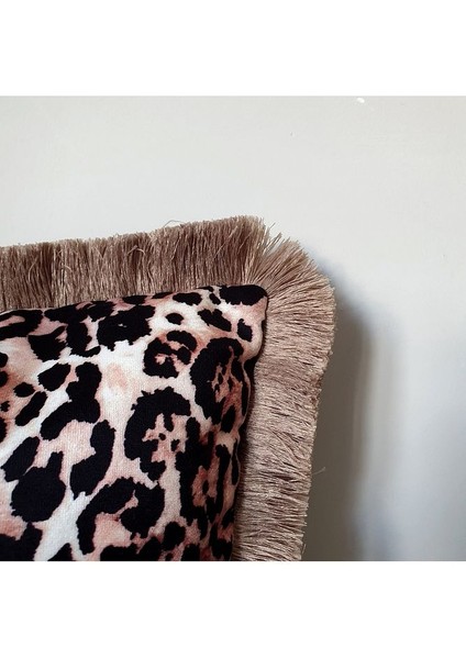 Leopar Desen Baskılı Kadife Kırlent Kılıfı Saçak Detaylı modelleri