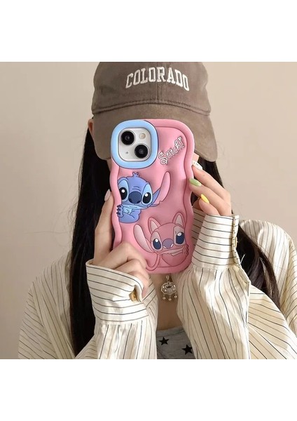 Apple iPhone 15 Pro Pembe Stich Telefon Kılıfı